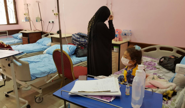 -مريضة-في-مستشفى-ابن-الاثير-للاطفال-في-الموصل