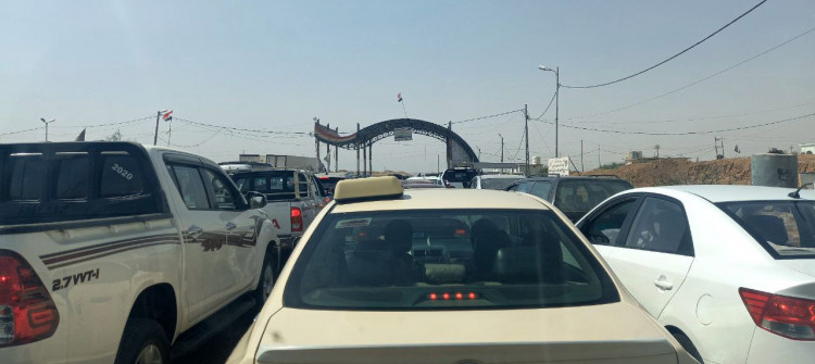 Duhok’taki sürücüler günün yarısını Musul'da geçiriyor!
