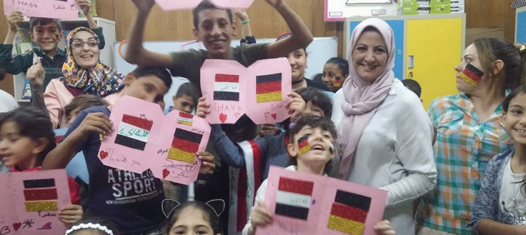 Emal Ibrahim sokak çocuklarını toplumla buluşturdu