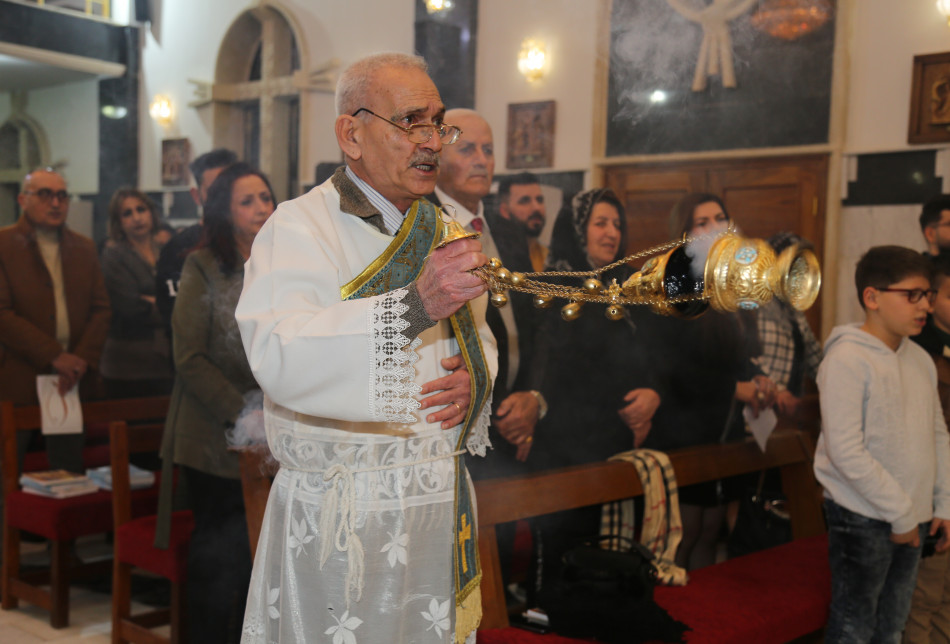 Fotoğraflarla Kerkük'teki Aile Süryani Katolik Kilisesi'nde Noel ayini