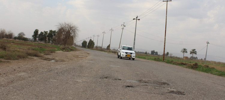 Kirkuk: Residents of Zab sub-district complain about poor condition of roads in the area