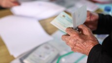 Center Issues 100 National Cards in Duhok Camp for Displaced