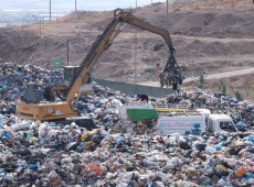 Plastic Poses Threat to Women, Causing Hormonal Disorders, Weakening Fertility