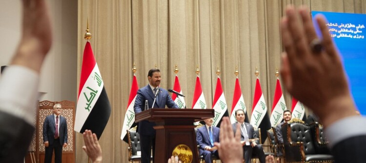 نجومها قادة من خليج البصرة إلى جبال حصاروست.. أسرع جلسة إيجابية بتاريخ العراق انتهت بنصف ساعة: 11 وزيراً و3 نواب للزيدي