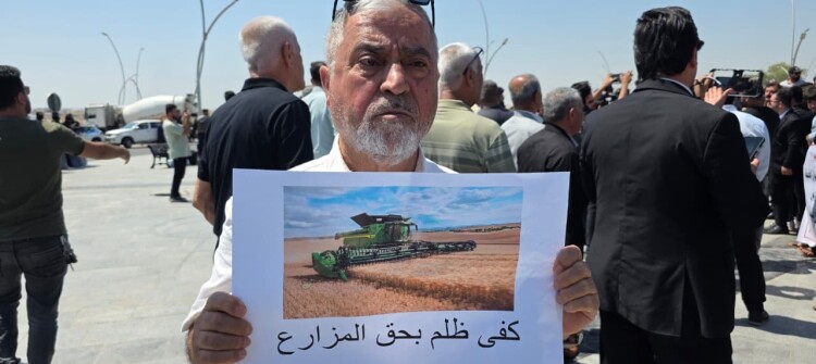 Kerkük’te çiftçiler iki ateş arasında: Tahıllar alınmıyor, ürünler yollarda bekletiliyor