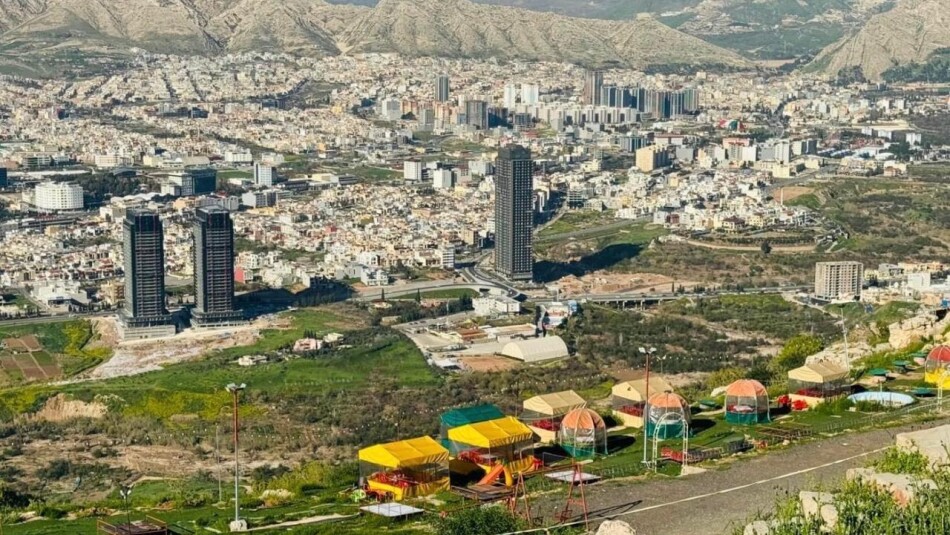 اذهبوا إلى جبل "زاوا" في دهوك فأنه لم يعُد مكباً للنفايات.. " هلبين" والشباب يخدمون البيئة