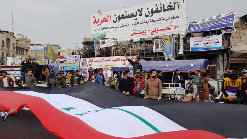 "وعد ترجع الثورة".. شعار لتصعيد مرتقب لساحة اعتصام الناصرية