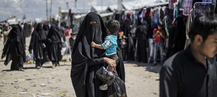 رغم إلغاء قرار نقلهم.. <br> مائة عائلة من مخيم الهول ستصل جنوب نينوى الثلاثاء المقبل