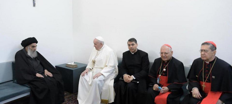دعوات للحوار ونبذ العنف خلال اللقاء التاريخي بين السيستاني والبابا فرنسيس