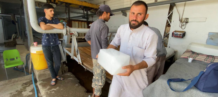 Baking summer lead to ice crisis in Kirkuk