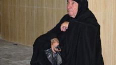83 yaşındaki Meyasey nine, torunları için barınacak yer istiyor