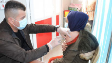 Gezici sağlık ekipleri, göçmen ve mülteci kamplarında aşı seferberliğini sürdürüyor