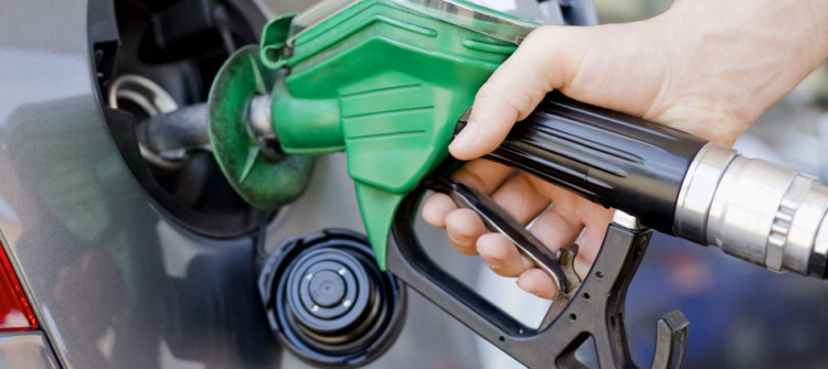 شرط جديد لإصدار بطاقة البنزين في كركوك: <br>ارفع غطاء محرك المركبة والتقط صورة بجانبها
