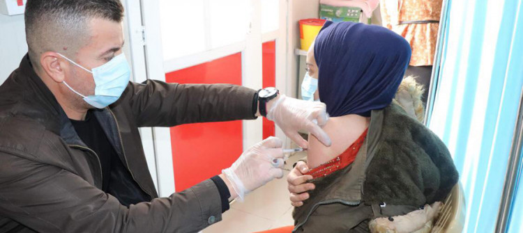 IDPs and refugees vaccinated by mobile and rotary teams