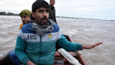 Hayri ve gönüllü grubu Musul'da batan feribot kurbanlarını aramak için olağanüstü bir görev üstlendi