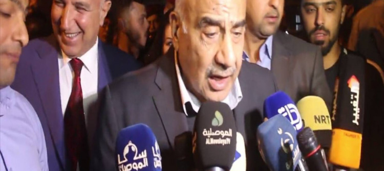 في اول رد له بعد إقالته .. العاكوب "مازلت محافظا" ويوجه رسالة للرئاسات الثلاث